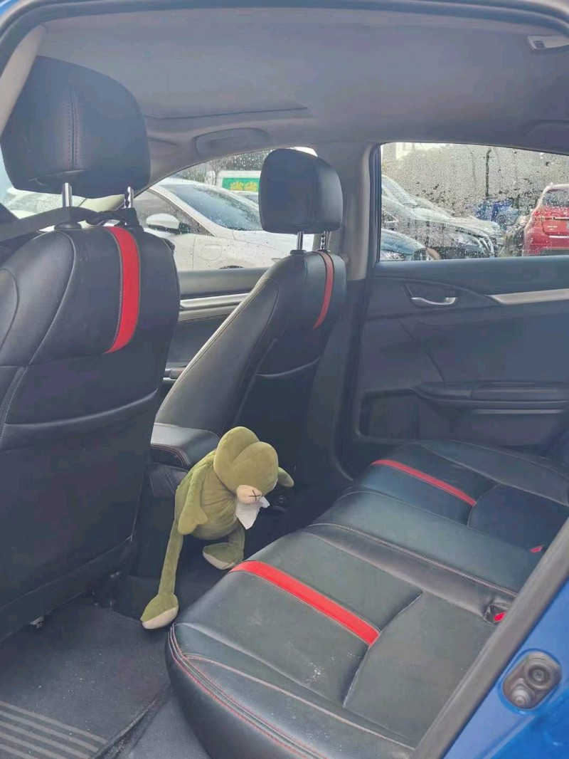 广州22年本田思域4