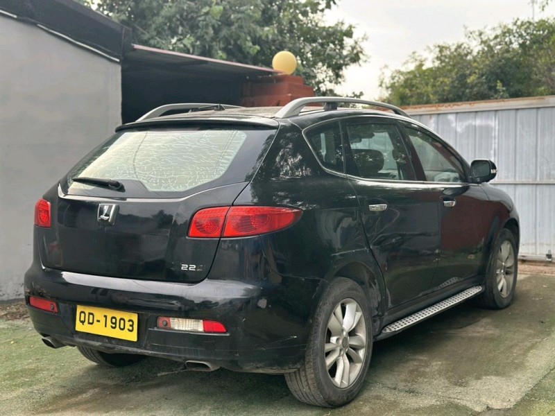 襄陽12年納智捷大7 SUV9