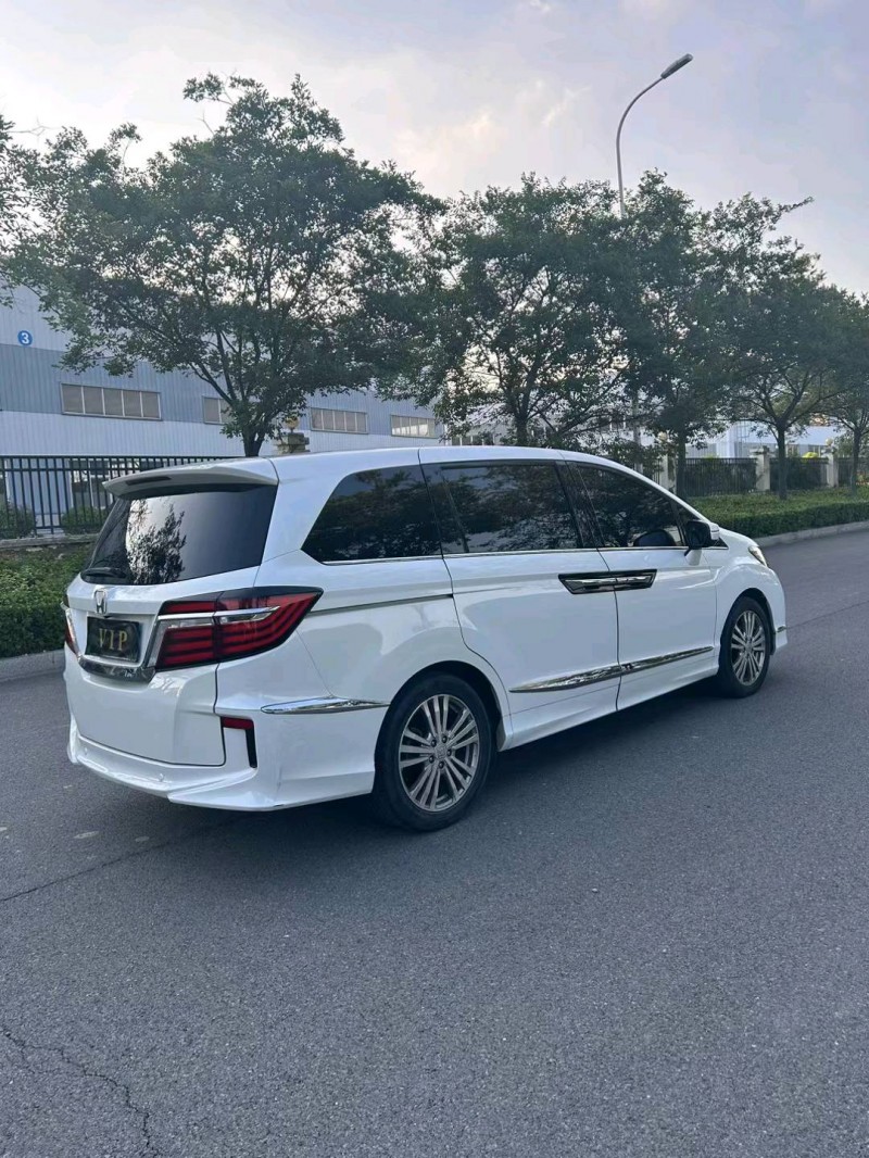 徐州19年本田艾力绅3