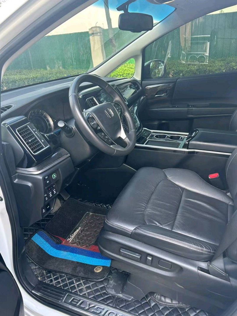 徐州19年本田艾力绅8