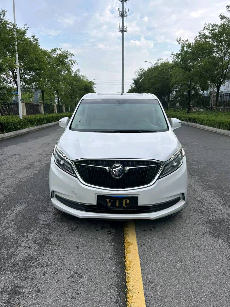 徐州17年别克GL81