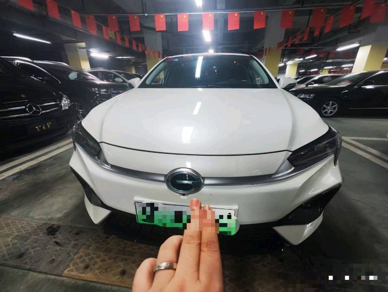 成都23年传祺埃安S1