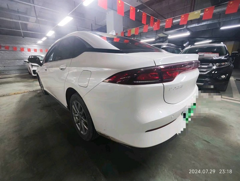 成都23年传祺埃安S4