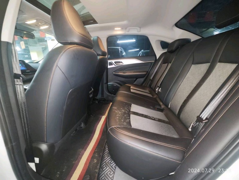 成都23年传祺埃安S6