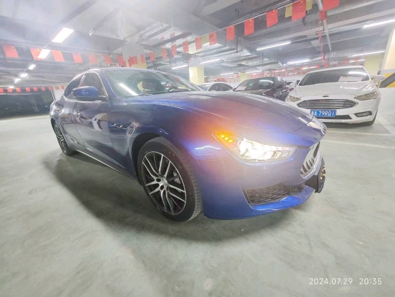 成都20年玛莎拉蒂Ghibli5