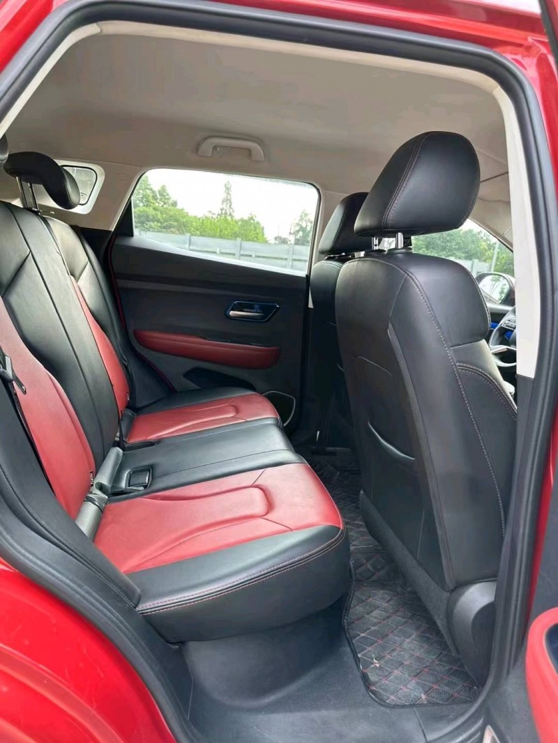 成都17年哈弗H23