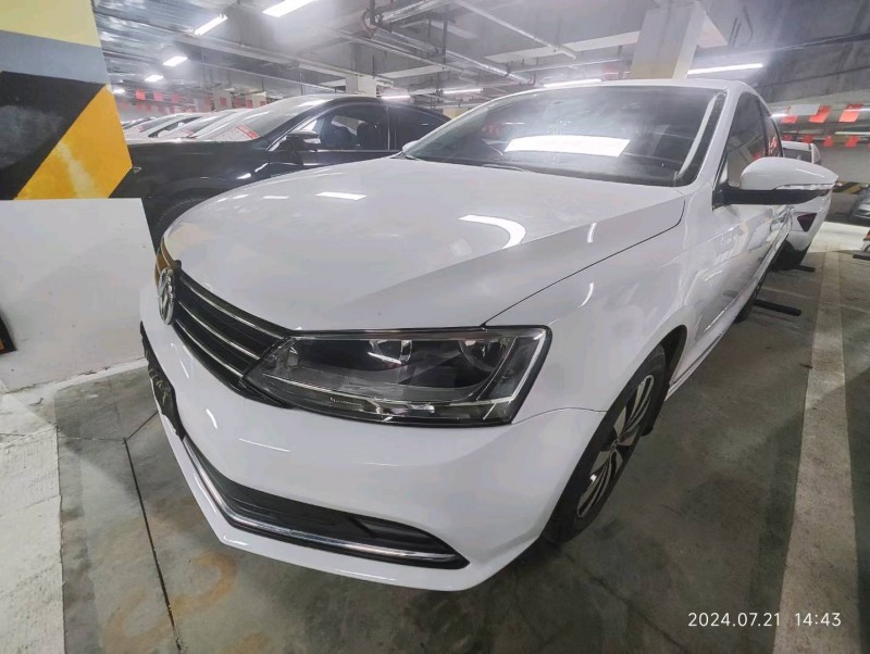 成都17年大众速腾2