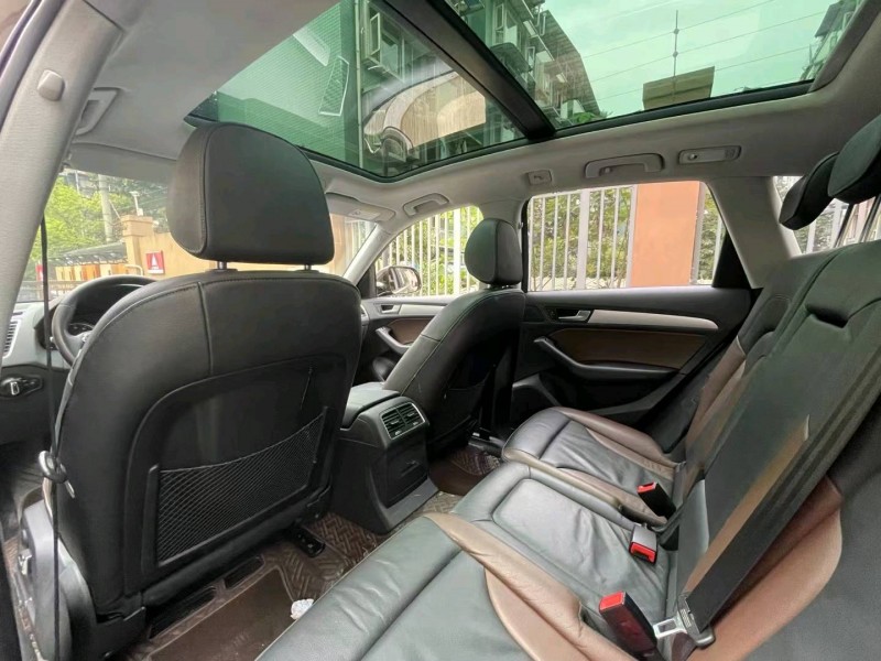 成都17年奥迪Q55