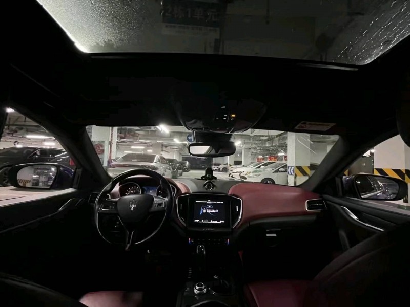 成都20年玛莎拉蒂Ghibli4