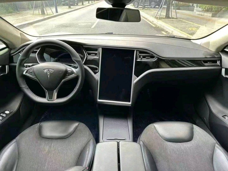 深圳16年特斯拉MODEL S5
