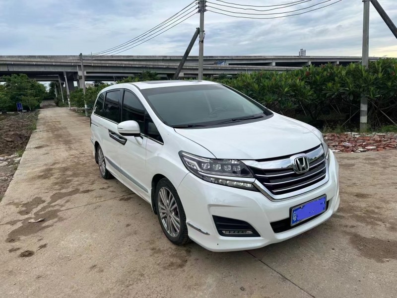 广州17年本田艾力绅2