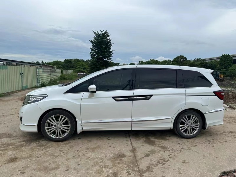 广州17年本田艾力绅3