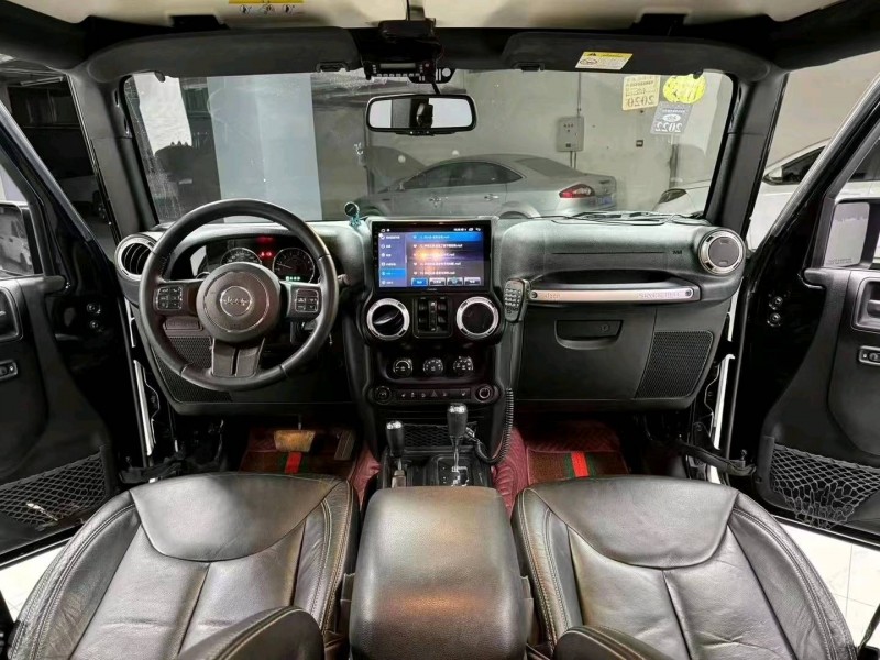 成都16年Jeep牧马人5