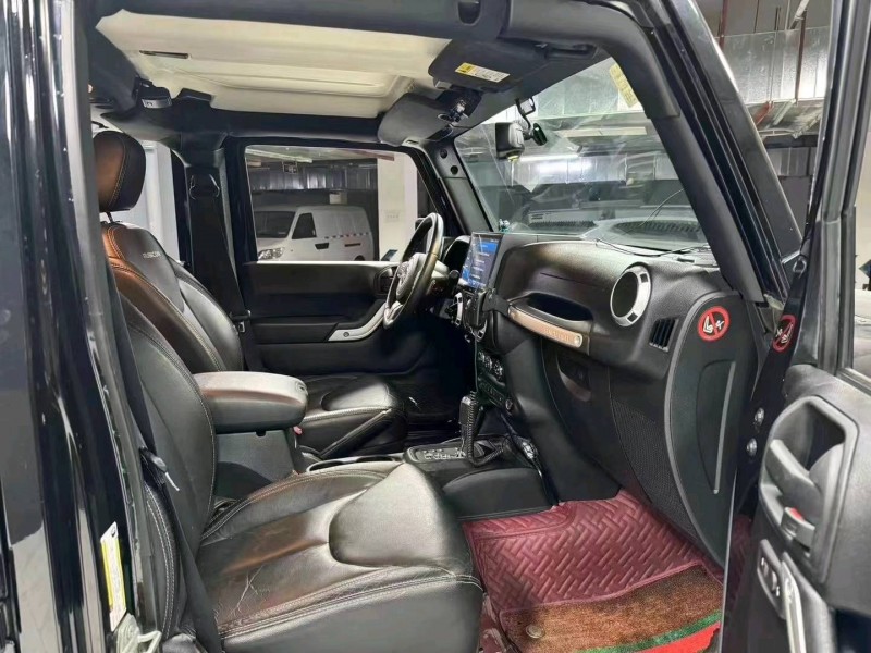 成都16年Jeep牧马人7