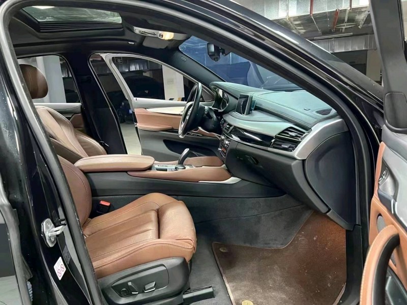 成都19年宝马X65