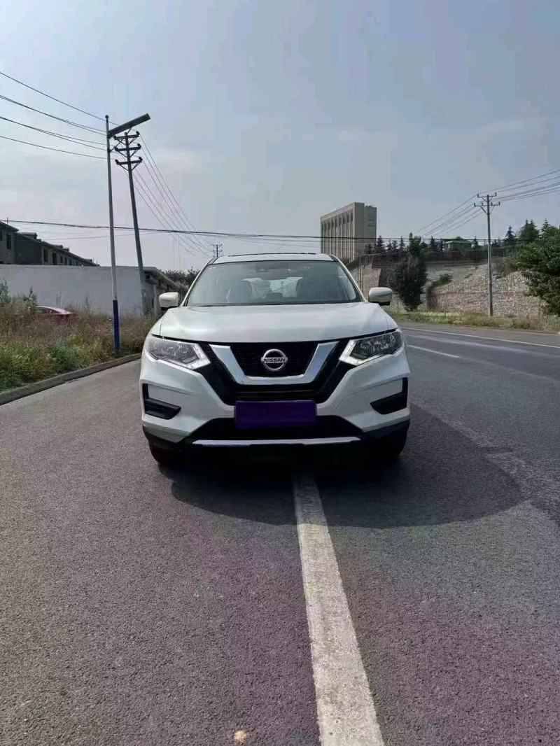 邯鄲24年日產奇駿1