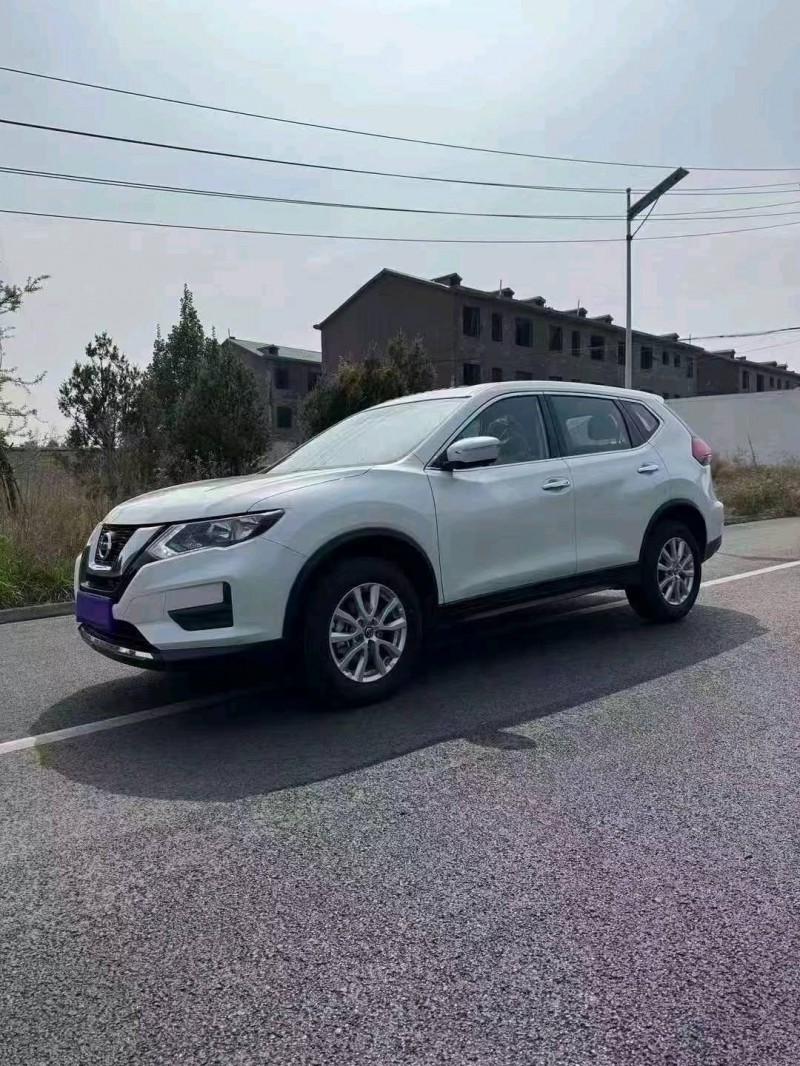 邯鄲24年日產奇駿2