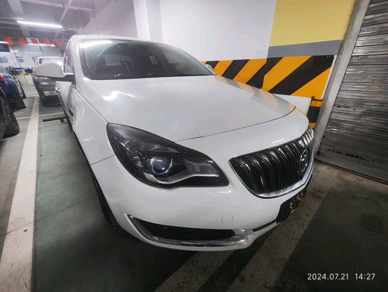 成都16年别克君威2