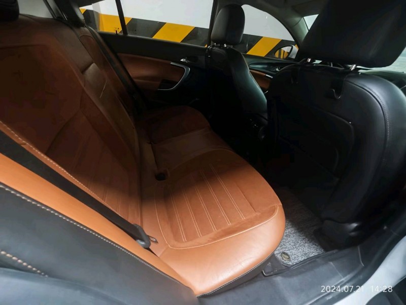 成都16年别克君威3