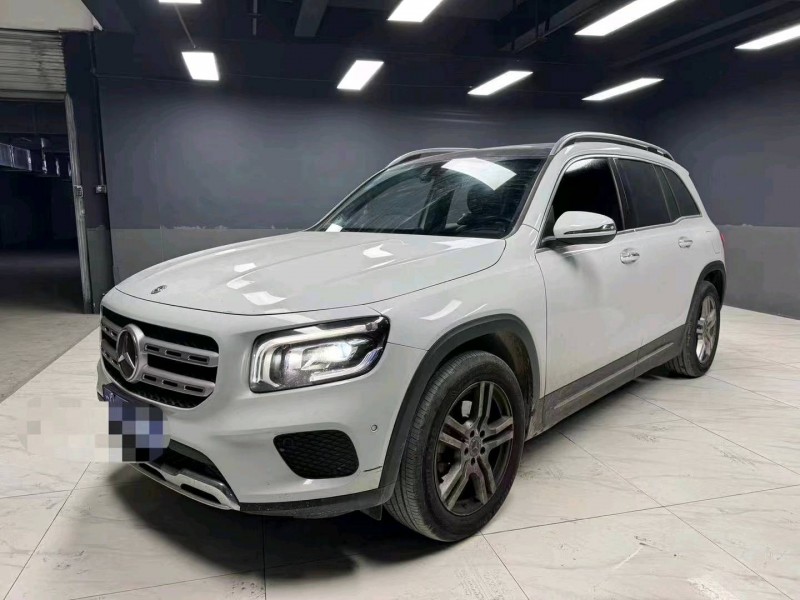 成都20年奔驰GLB2