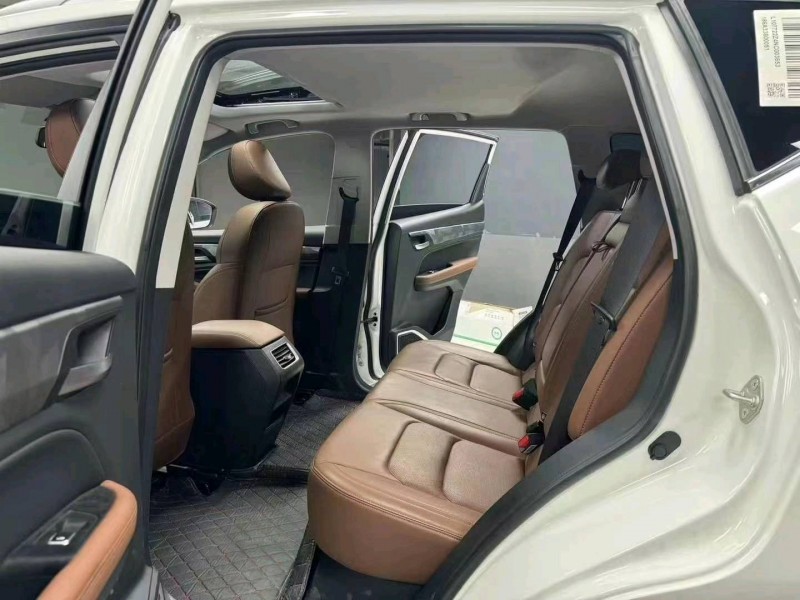 成都23年吉利远景7