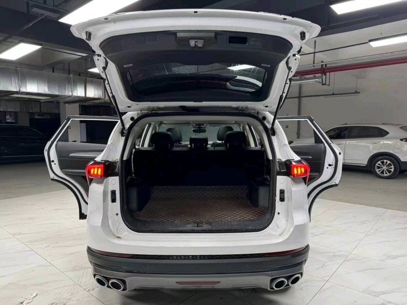 成都22年奇瑞捷途X705