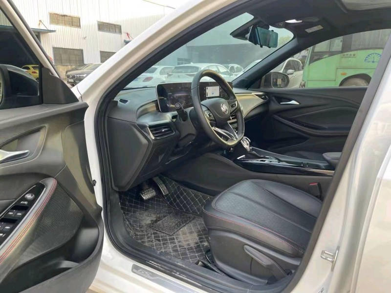 徐州22年别克威朗6