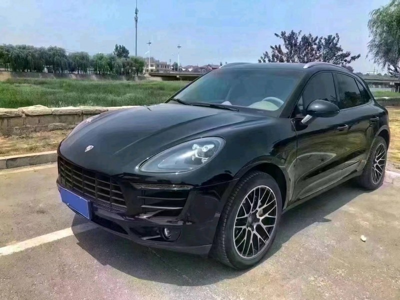 東營15年保時捷Macan1