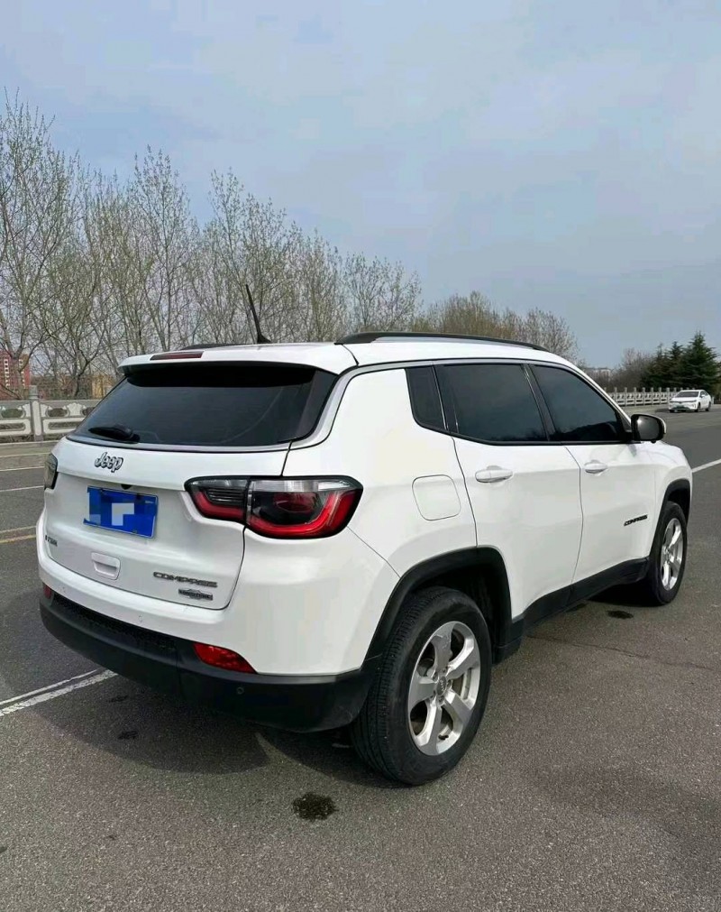 東營18年Jeep指南者4