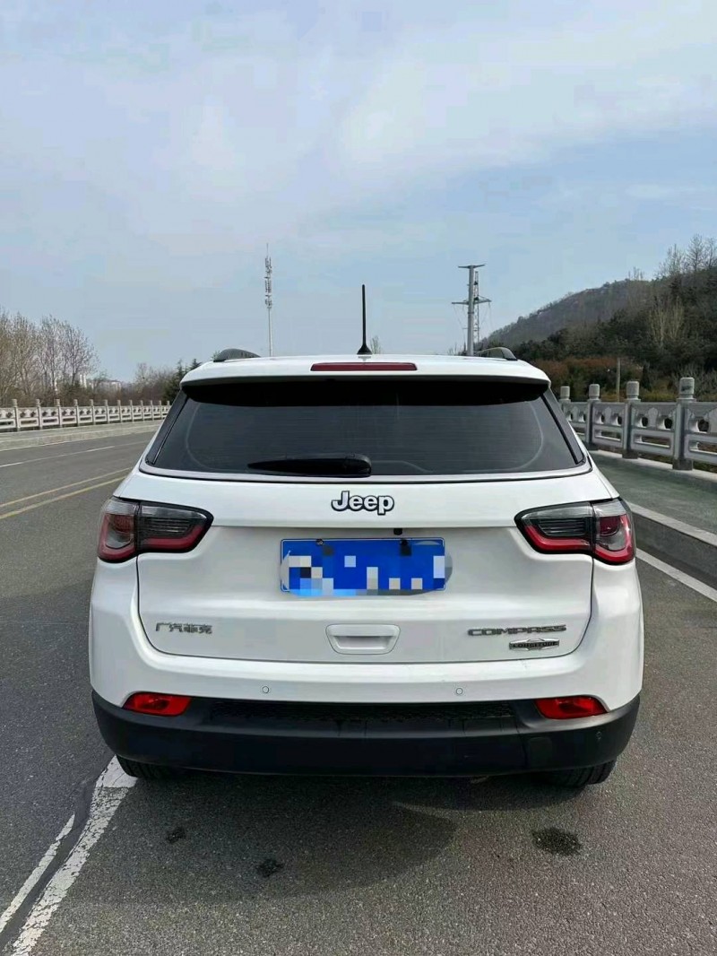東營18年Jeep指南者7