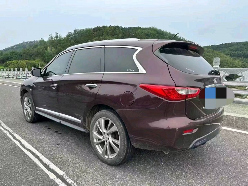 青島14年英菲尼迪QX605