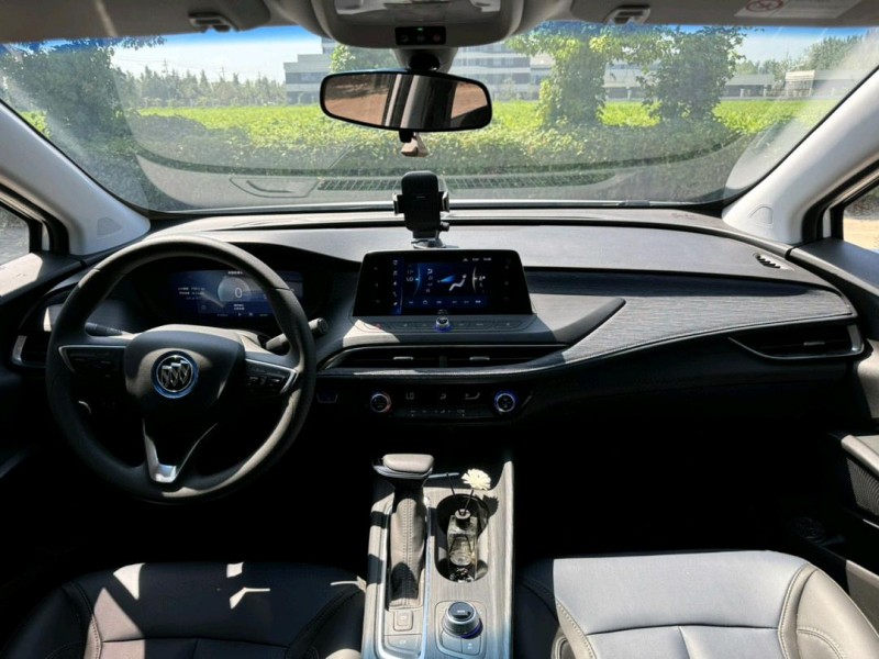 盐城23年别克微蓝8