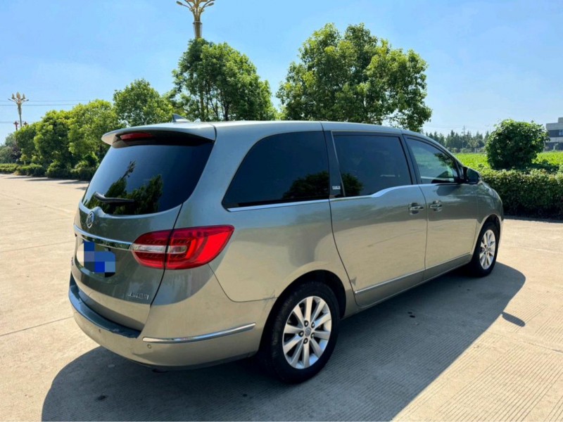 盐城16年别克GL85