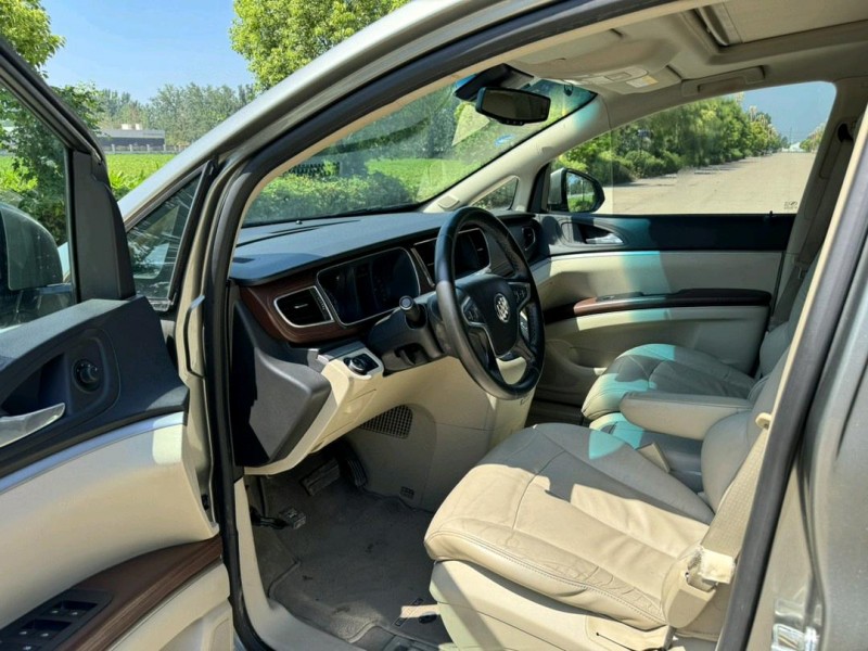 盐城16年别克GL86