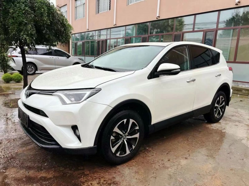 潍坊19年丰田RAV4荣放3