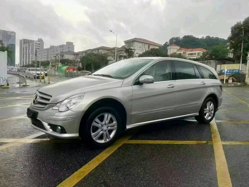 深圳10年奔驰R2