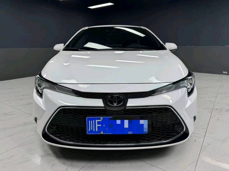 成都23年丰田雷凌1