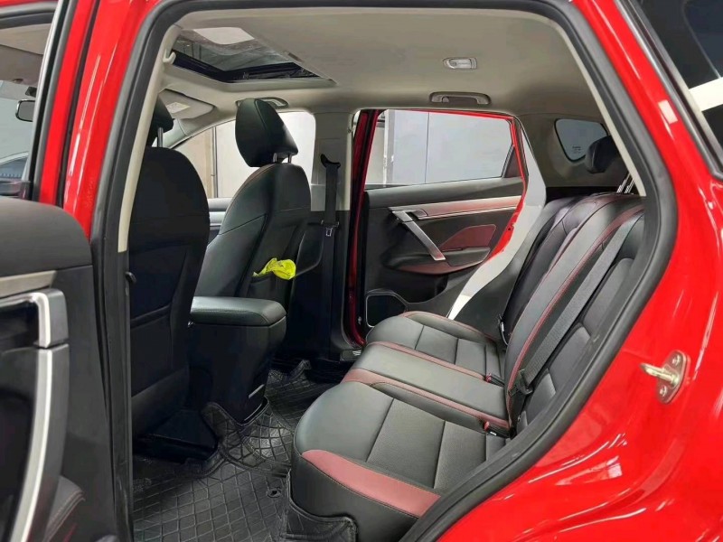 成都21年吉利缤越6