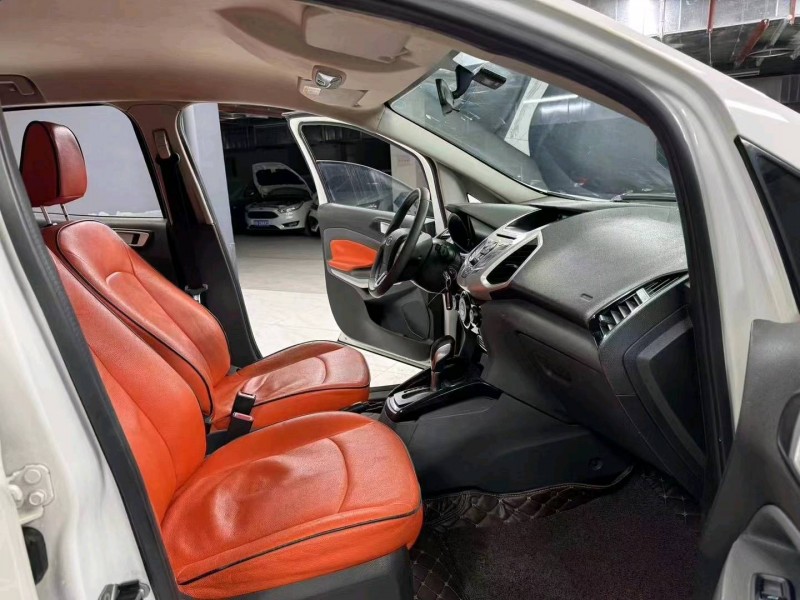 成都16年福特翼搏6