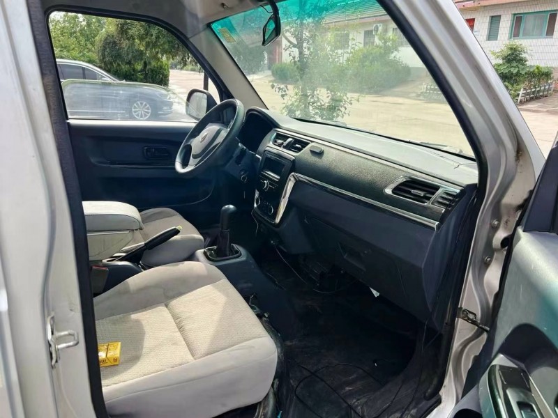 潍坊19年华晨海狮X30L8