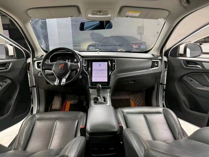 成都19年荣威RX55