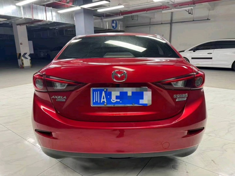 成都18年马自达昂克赛拉3