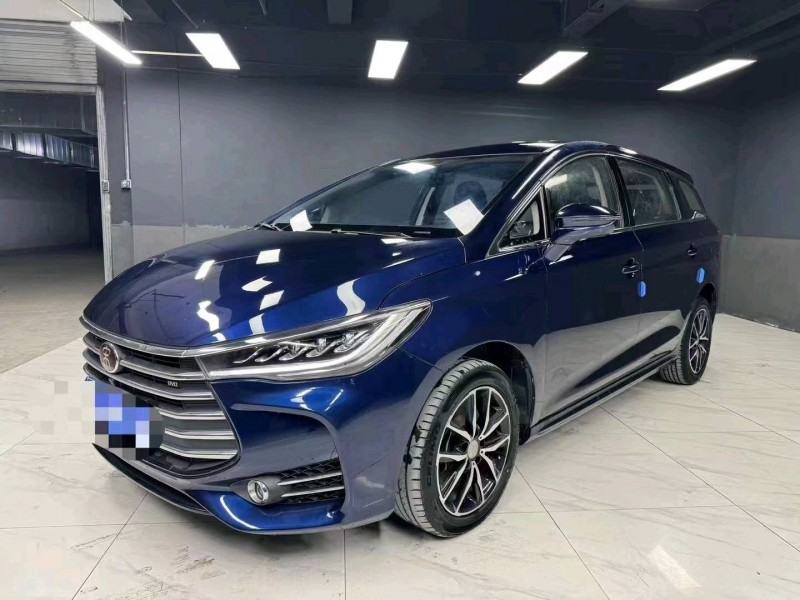 成都18年比亚迪宋2