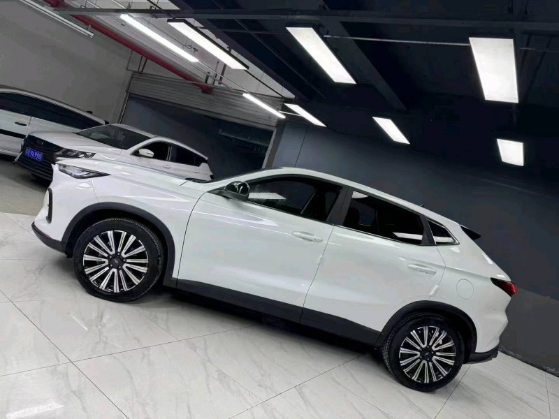 成都22年长安汽车欧尚5