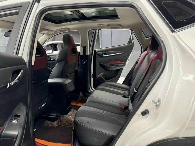 成都22年长安汽车欧尚6