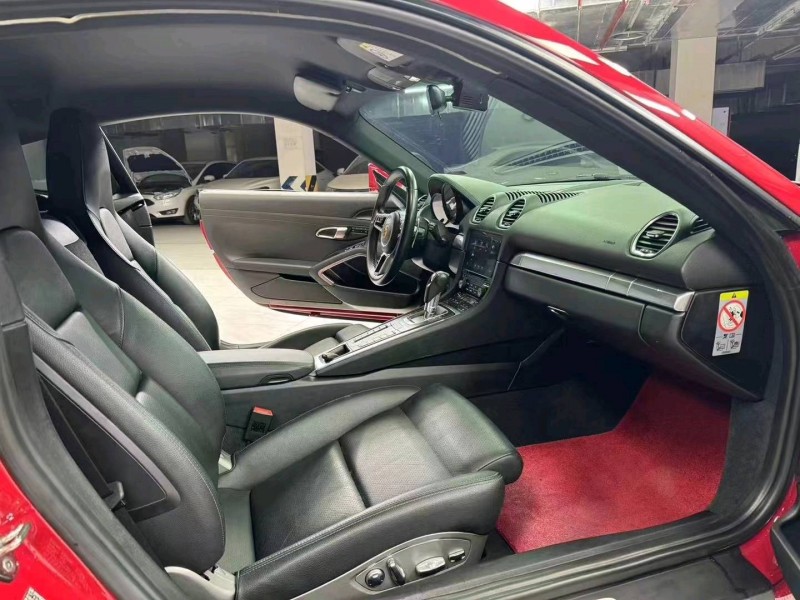 成都19年保时捷7186