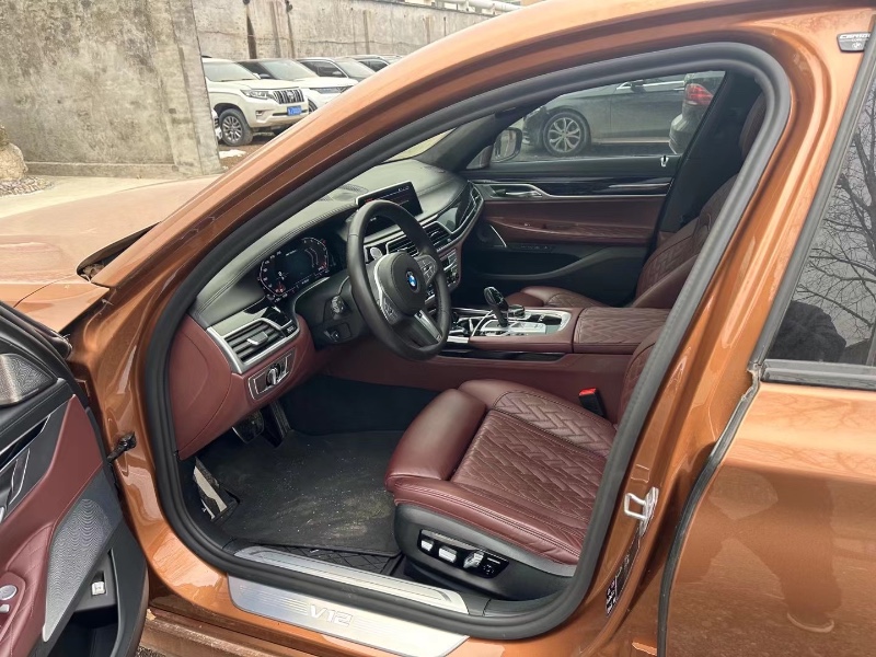 济南23年宝马7系5