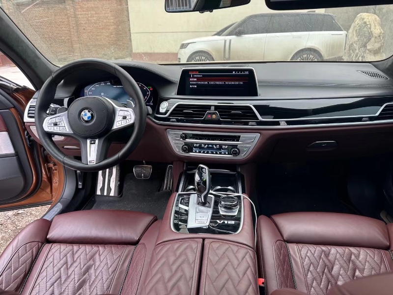 济南23年宝马7系8