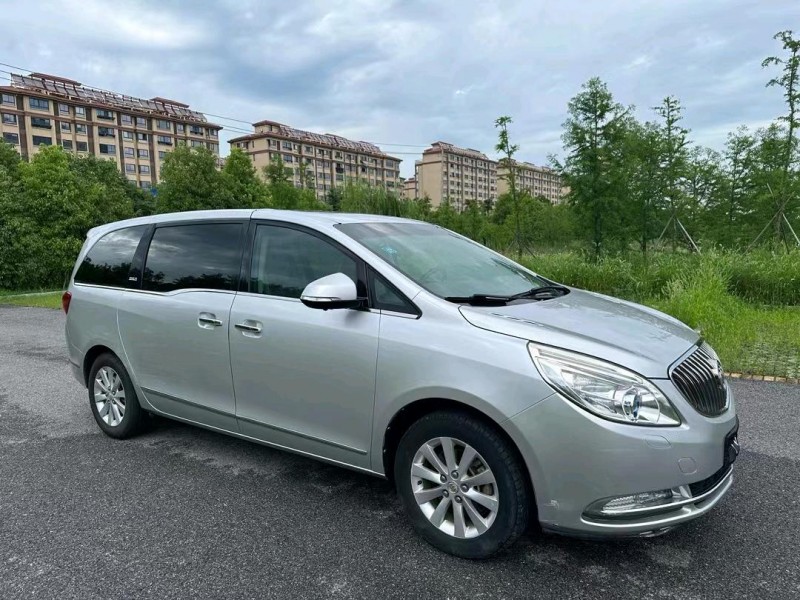 盐城16年别克GL82