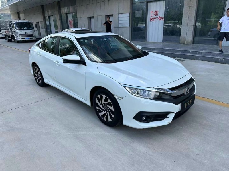 济宁17年本田思域3